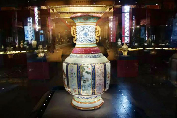 中华瓷王瓶